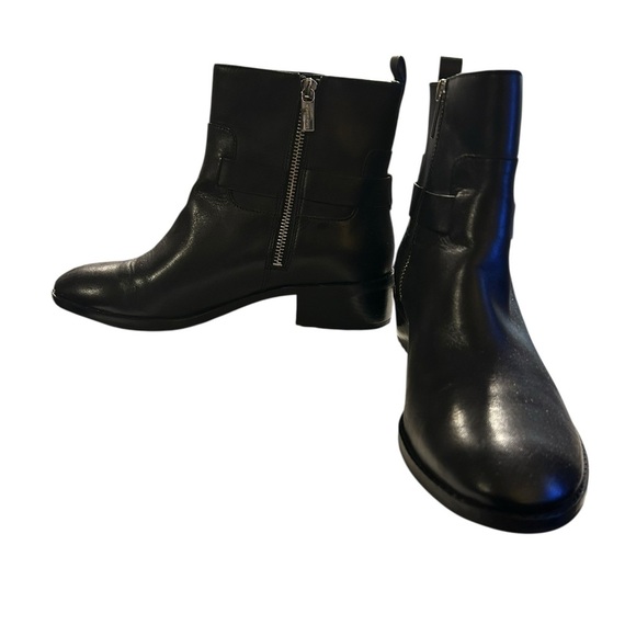 Michael Kors Black Leather Ankle Boots with MK Charm 9M - Picture 3 of 7